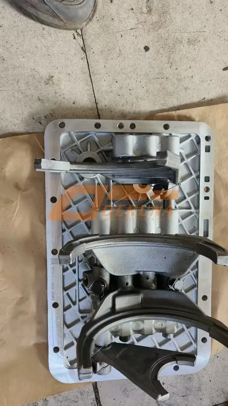 12JSDX240T-1702010-58 Upper Cover Assembly