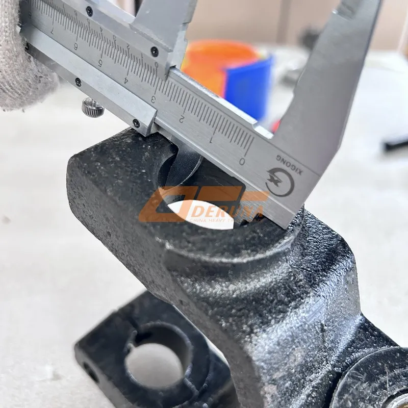 2902465-1H Front Leaf Spring Earring