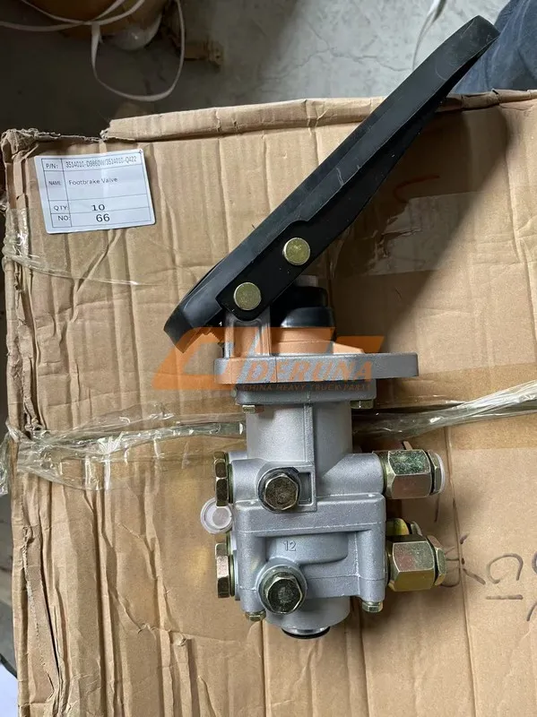 3514010-D9860W3514010-Q422 Footbrake Valve