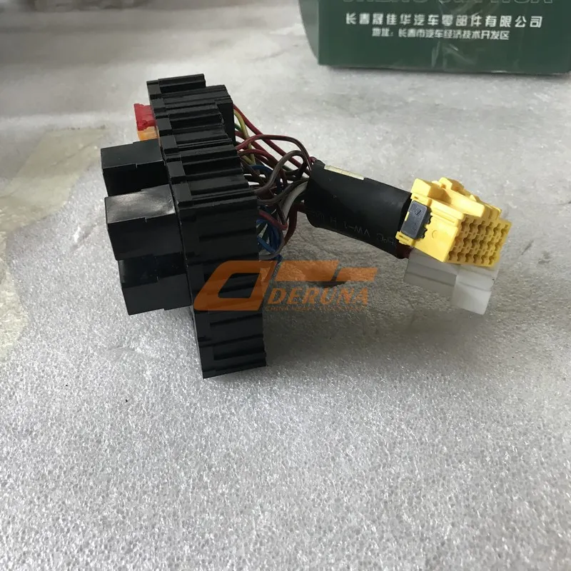 3722020-75C Relay And Fuse Box Assembly Euro5 J6