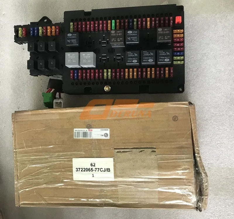 3722065-77CJB Relay And Fuse Box Assembly Euro5 J6