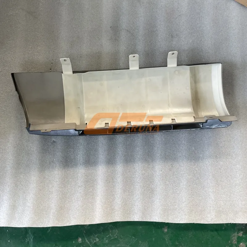 5302620-A01C-T CA6DM2 J6 Cab Guard Right (Gray)