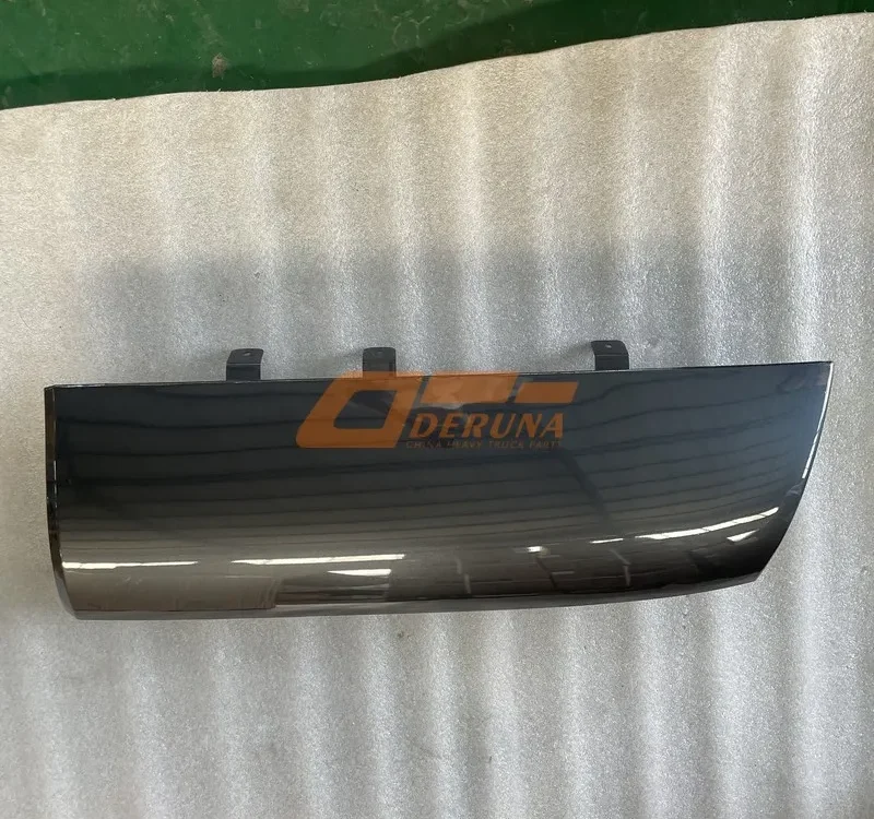 5302620-A01C-T CA6DM2 J6 Cab Guard Right (Gray)