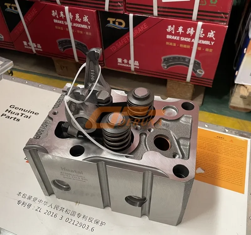 61560040040A Complete cylinder head WD615 Euro2