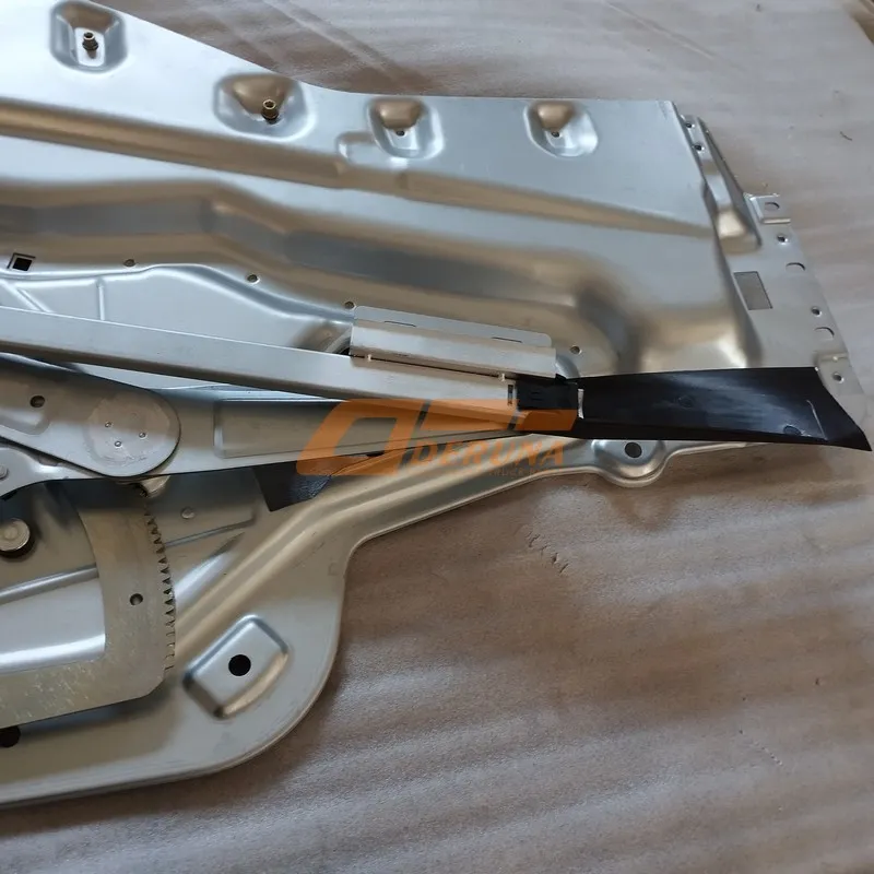 811-62600-7310 Electric Window (Right)