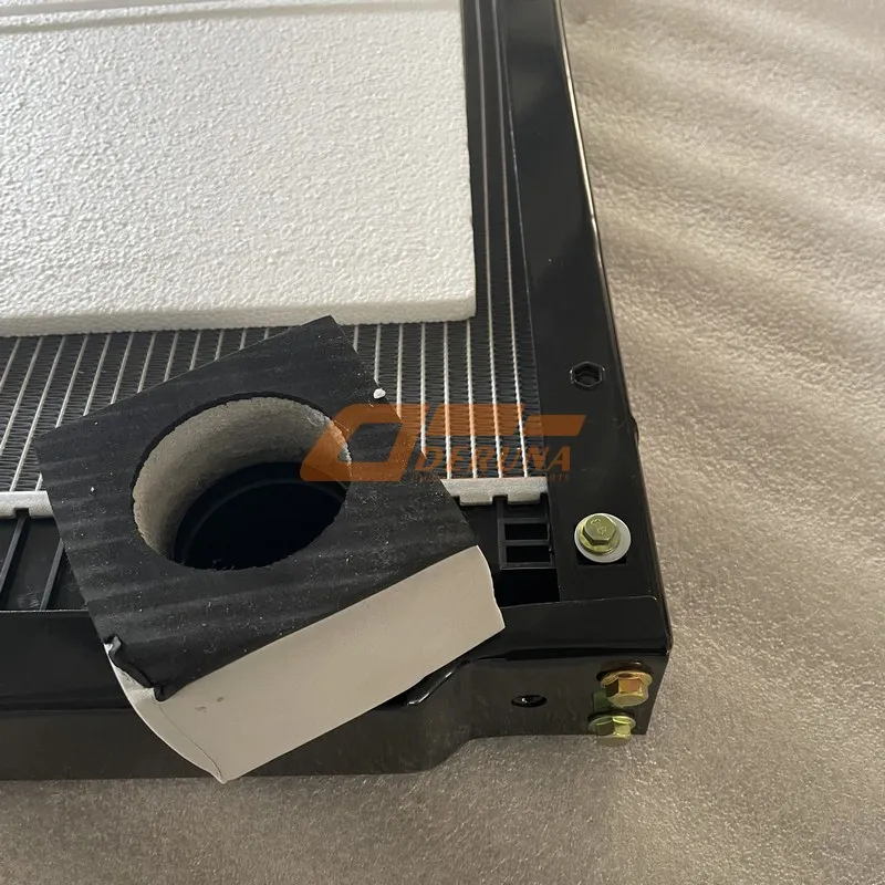 812W06100-0003 Center Radiator Assembly