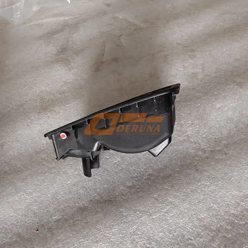 812W617015106 Front Hatch Puller Assembly