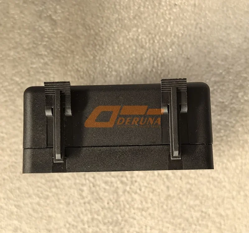 SZ971000712 Fuse Box In Battery Compartment