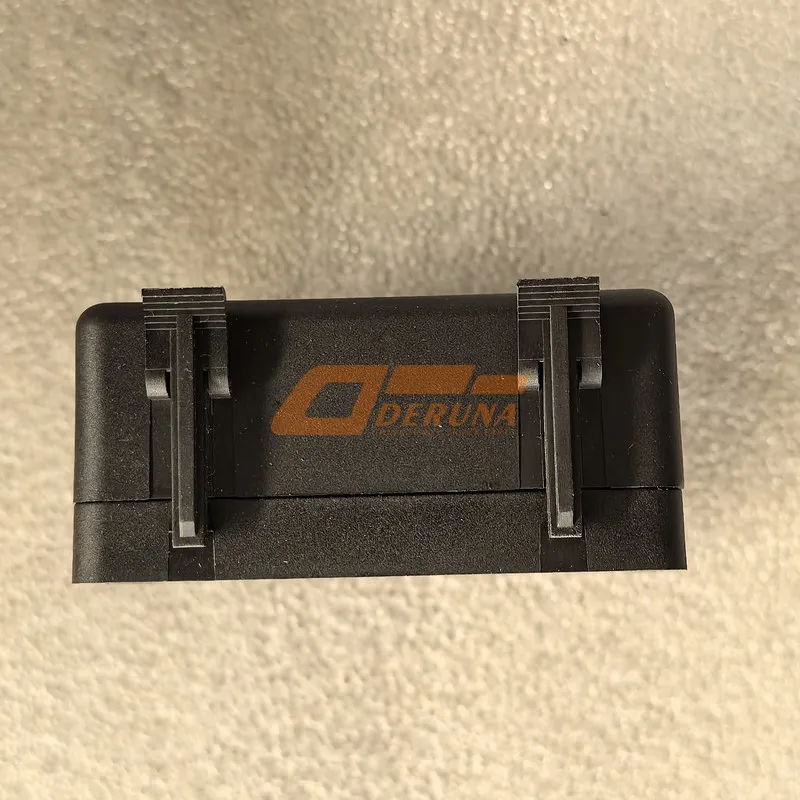 SZ971000712 Fuse Box In Battery Compartment