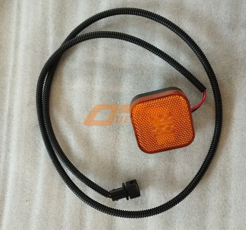 81252606101 Right Rear Taillight With Round Plug (Side Connection)