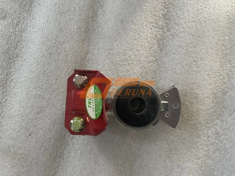 Красный тягач прицепа SHACMAN