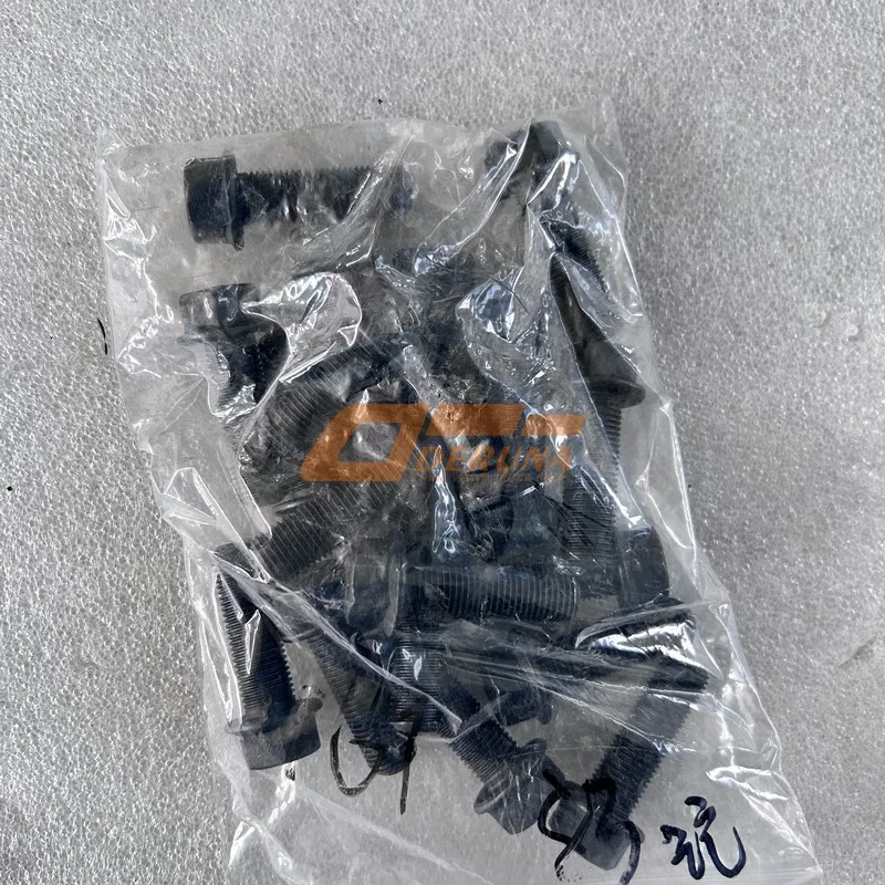 Шестигранный болт