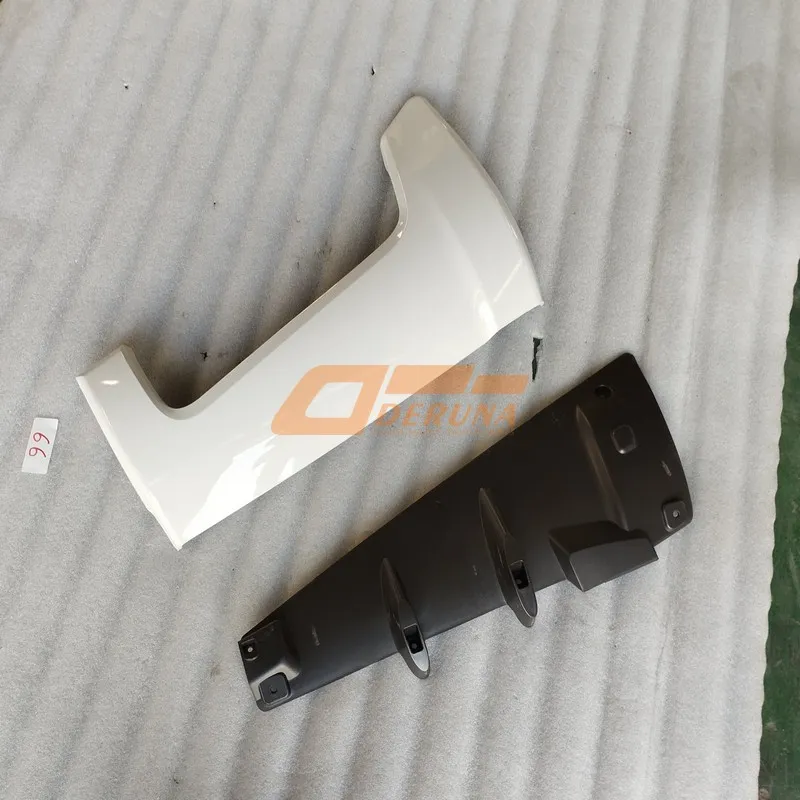 712W62410-6050/712W62410-6043 Right Side Rear Fender Assembly