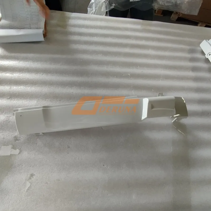 712W624106045 Left Side Air Intake Trim