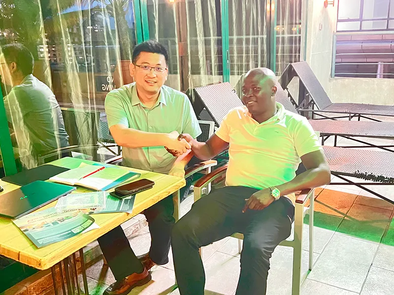 Angola Howo Truck Parts Meeting with Maro