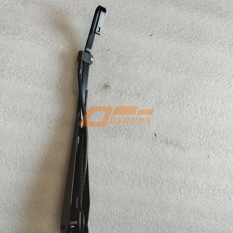 Рычаг стеклоочистителя Delong DZ15221741010