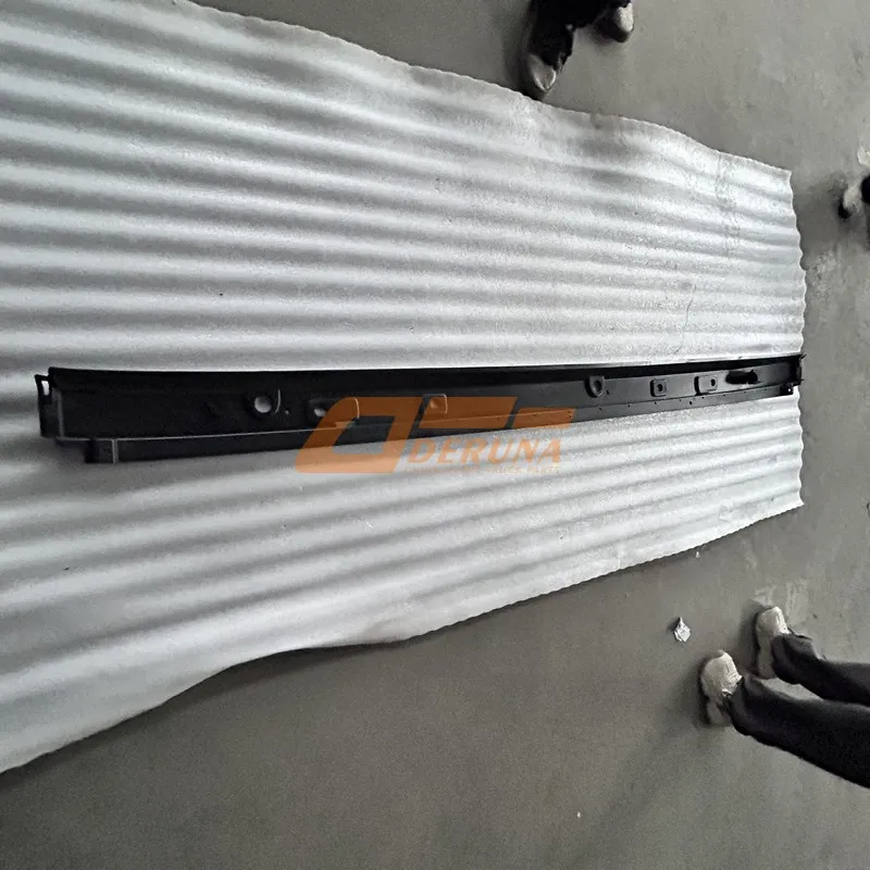 Foton-HTP-SX14251110553 Windshield Trim Panel