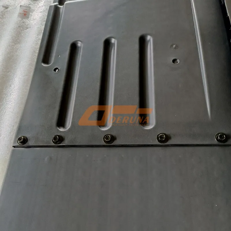 Right Side Mudguard (Complete)