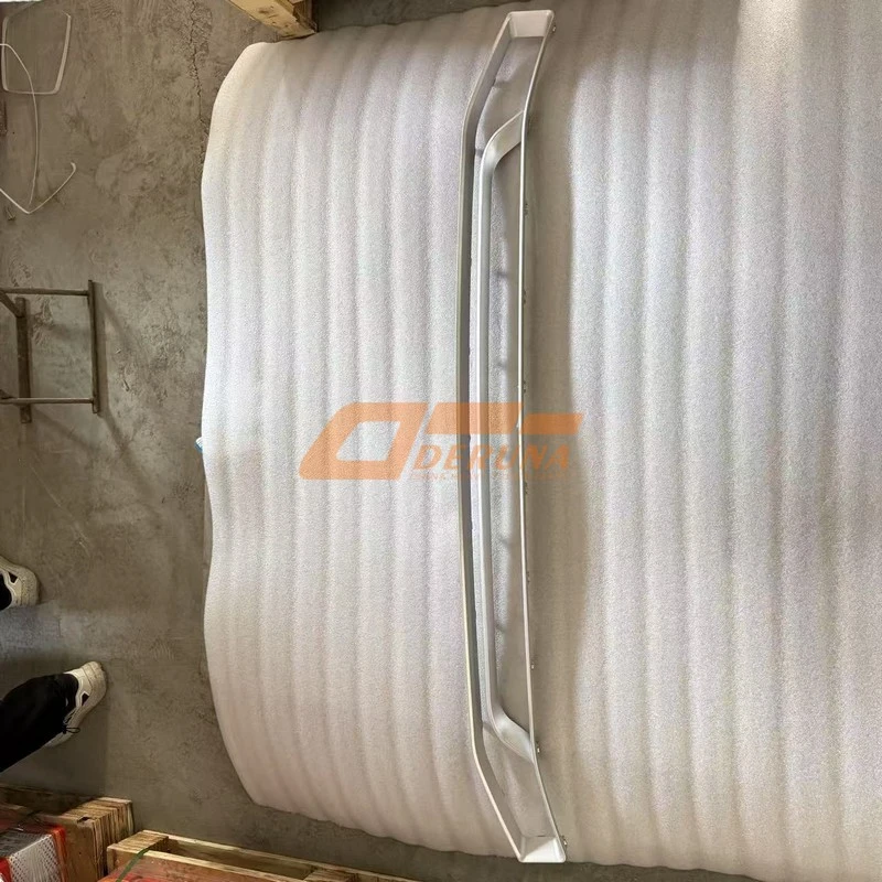 YG1671110704 Middle Trim Strip