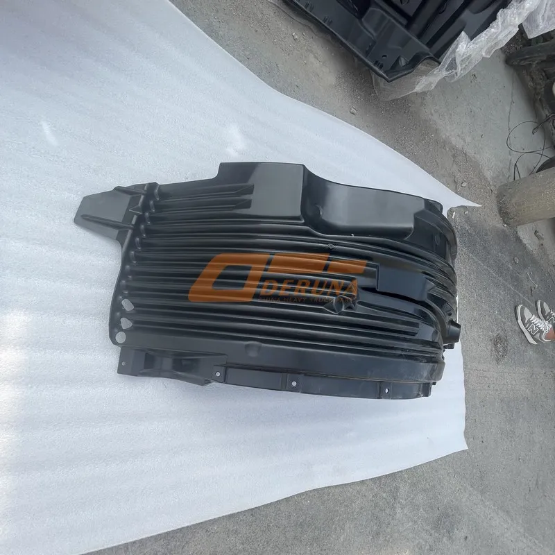 Левый внутренний щиток колеса SINOTRUK Howo