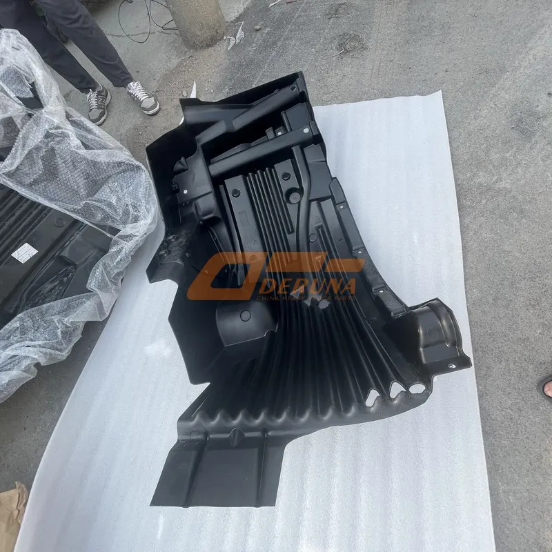 SINOTRUK Howo 810W61230-0214 Right Inner Fender (C5)