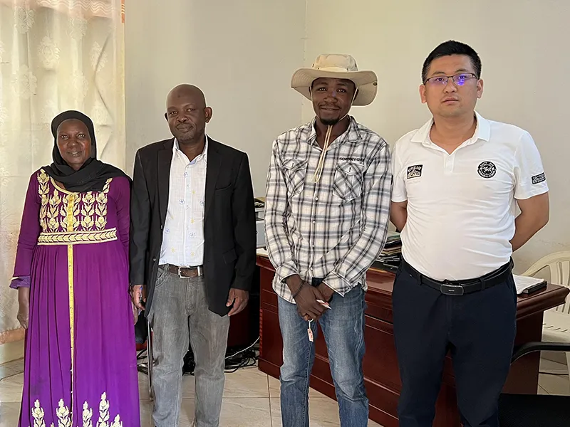 Mozambique Sinotruk Engine Parts Retrofit Workshop