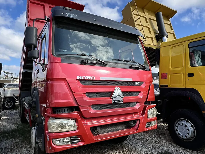Pakistan Howo Dump Truck Parts Storage Yard