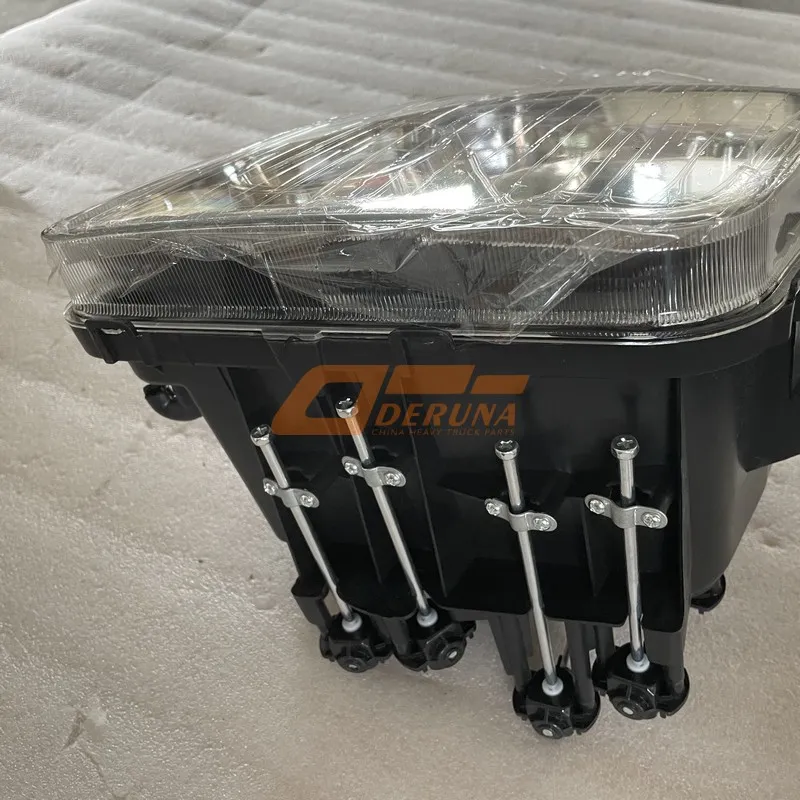 Правая передняя фара