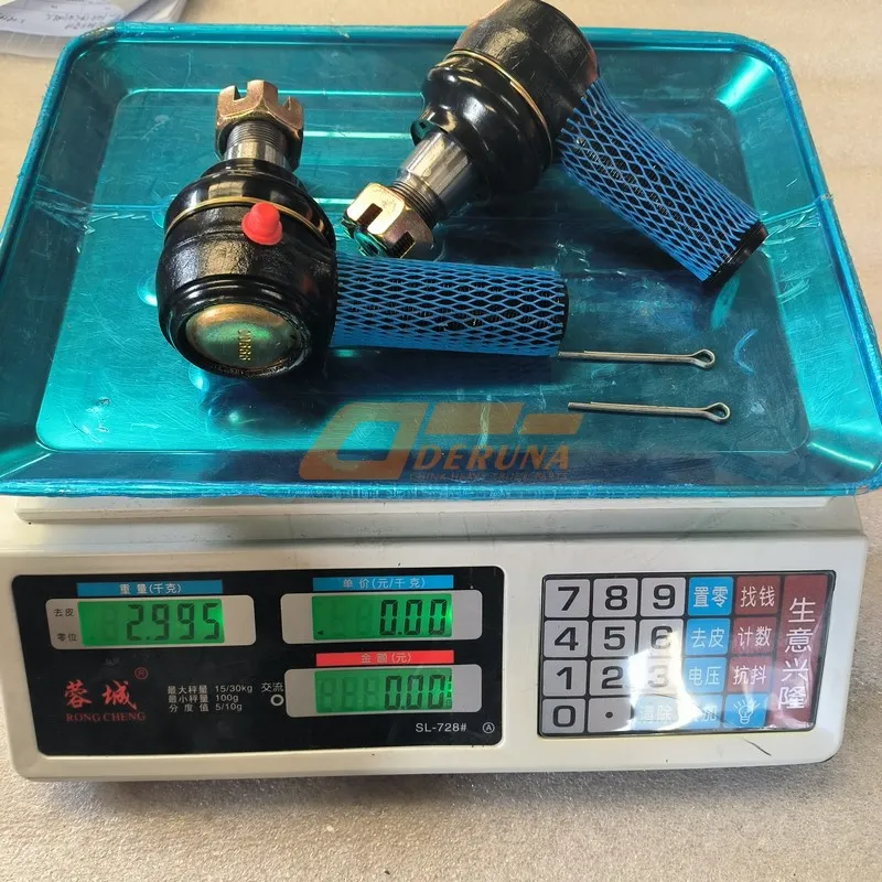 Шарнир рулевой тяги левый