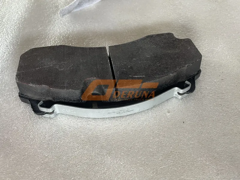 Передние тормозные колодки (комплект 4 шт.)