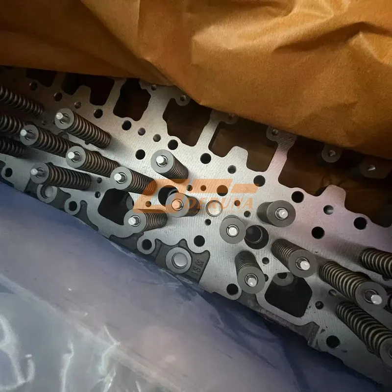 2864016 Cylinder Head Assembly