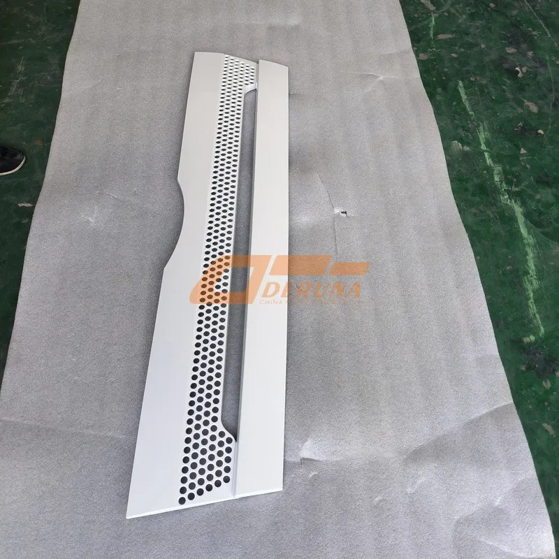 FAW 5302073-B90/F Lower Engine Hood Grille Cover