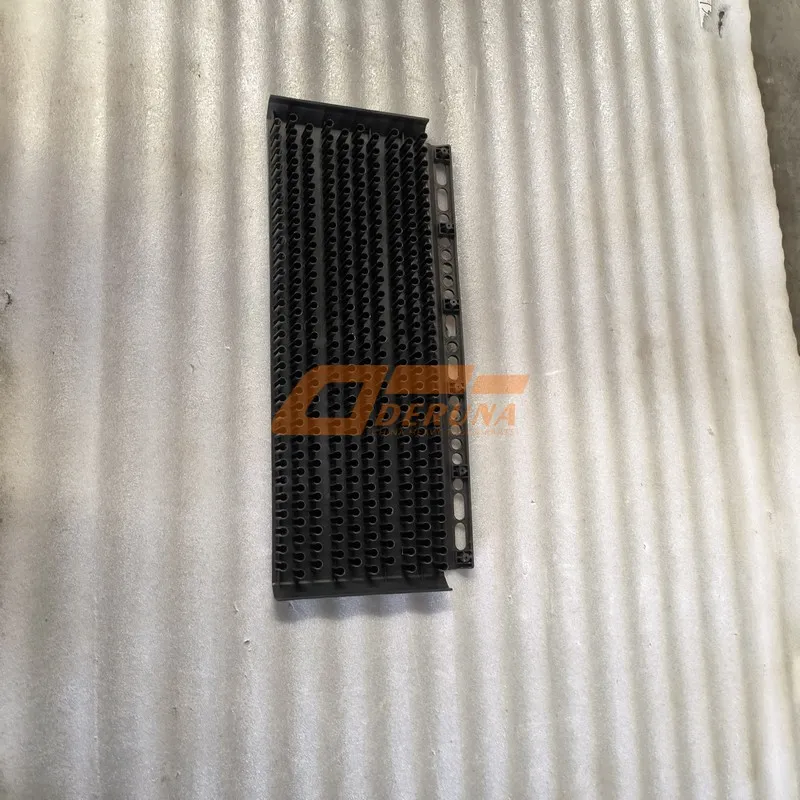 FAW 8404118-2040/D Rear Fender