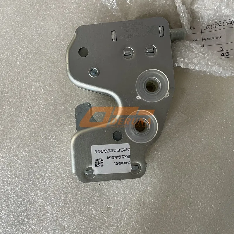 Правая опорная пластина задней части кабины