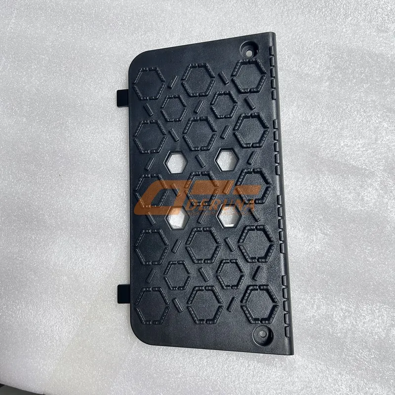 Порог третьей двери SHACMAN 