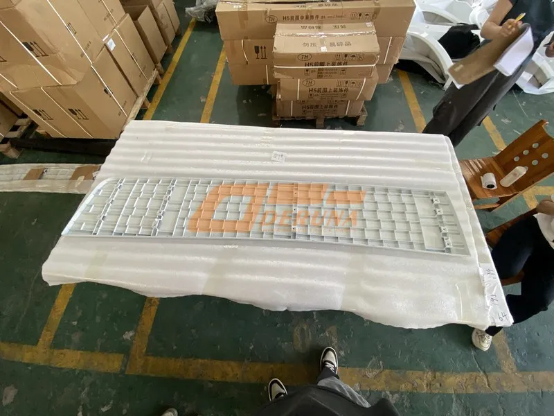 DZ16251870084 Lower Left Cab Deflector