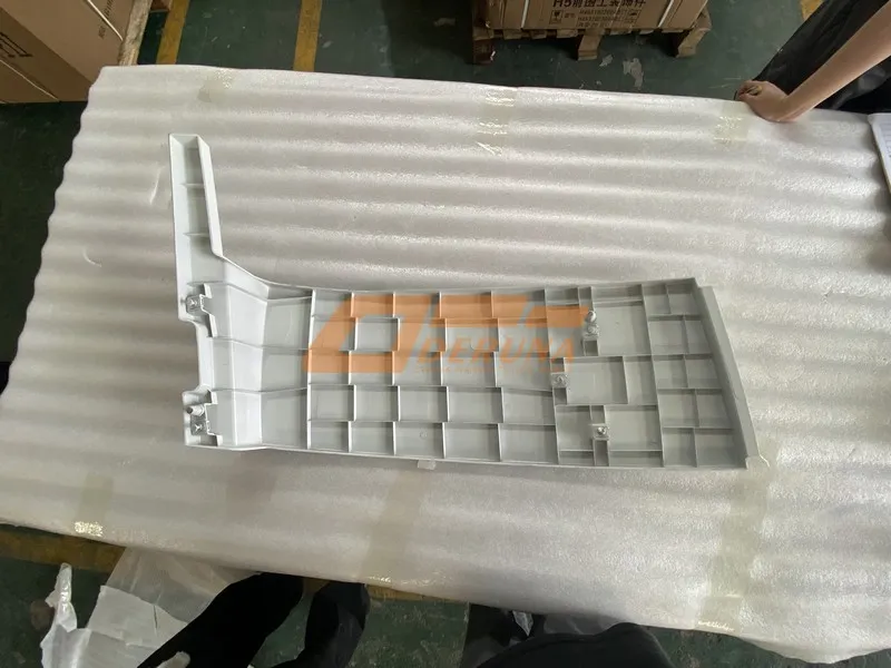 DZ16251870086 Left Cab Deflector