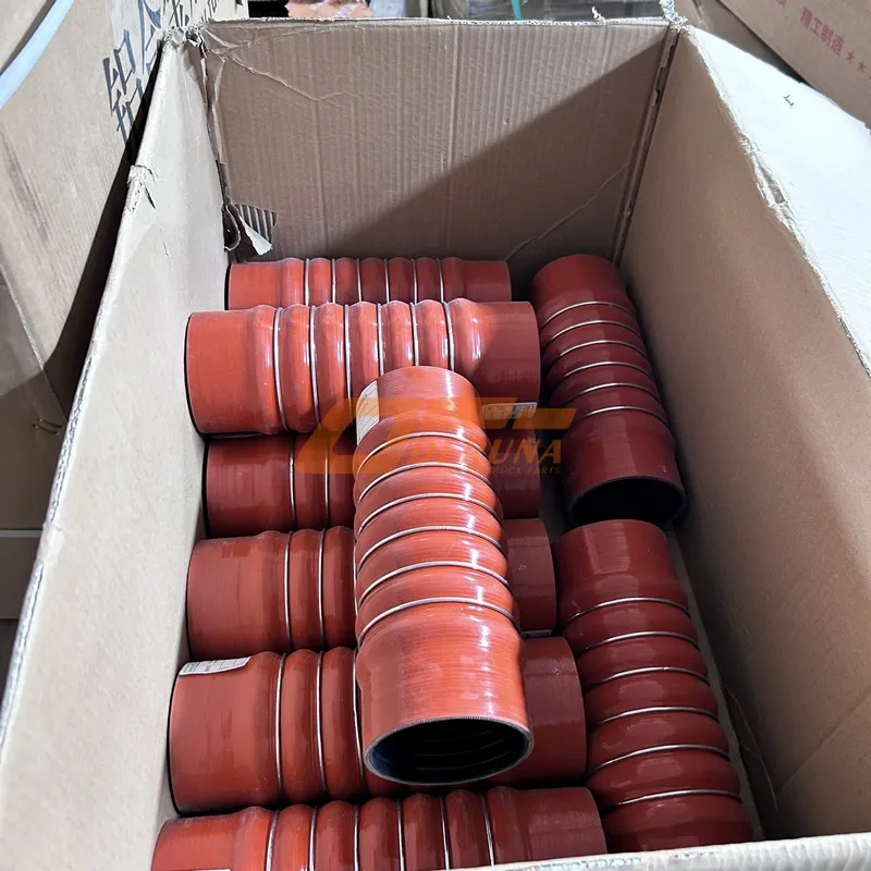 SHACMAN Впускной шланг интеркулера