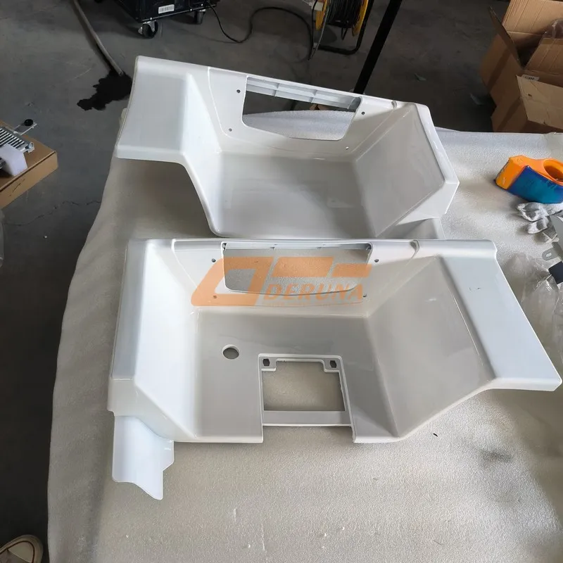 Нижние пороги левой и правой двери