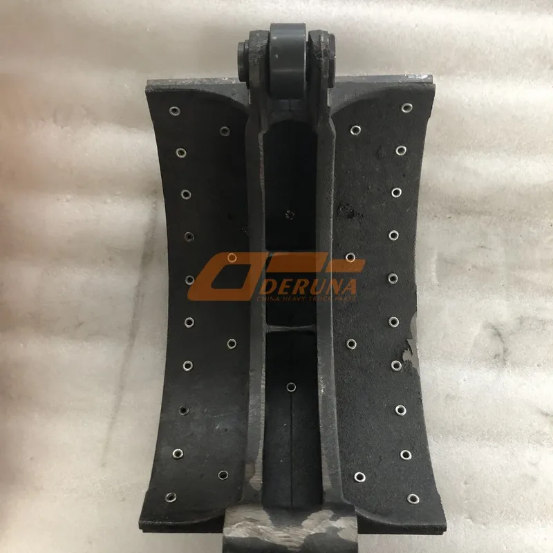 3502N02-085 Rear Brake Shoe Assy. Russian