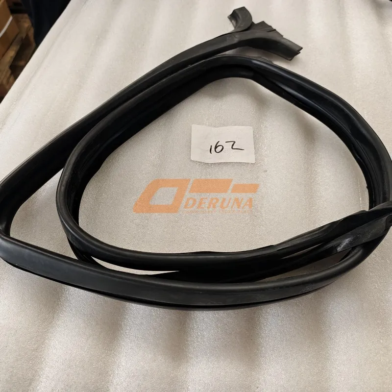 WG1671330232 Right Door Lift Glass Sealing Strip Russian