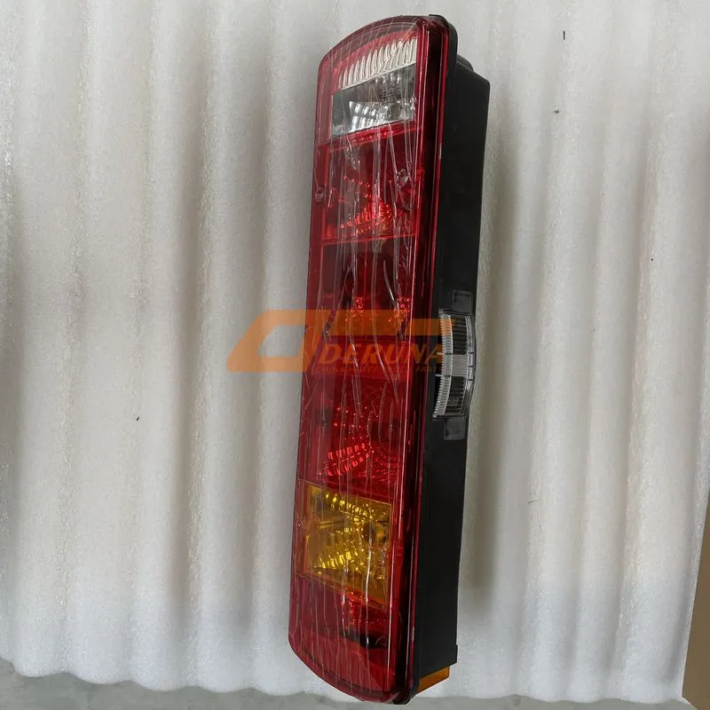 WG9925810001+WG9925810002 Taillight