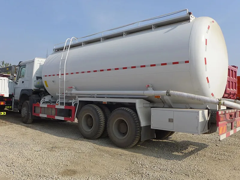 Semi Trailer- Bulk Powder Trailer