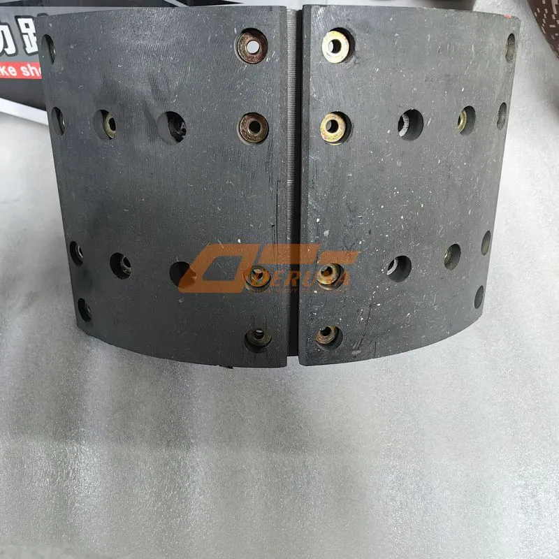 AZ450045000027/AZ450045000026 Rear Brake Shoes and Shoe Locking Devices