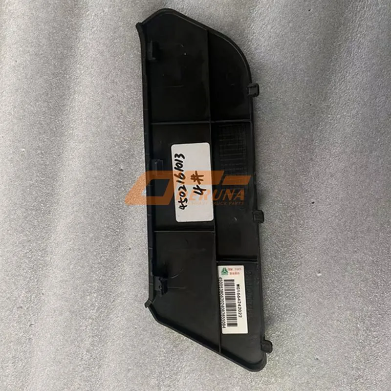 WG1664242024 Bumper Grille Cover